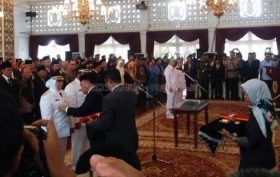 bupatiwakil-bupati-kobar-dan-barsel-resmi-dilantik